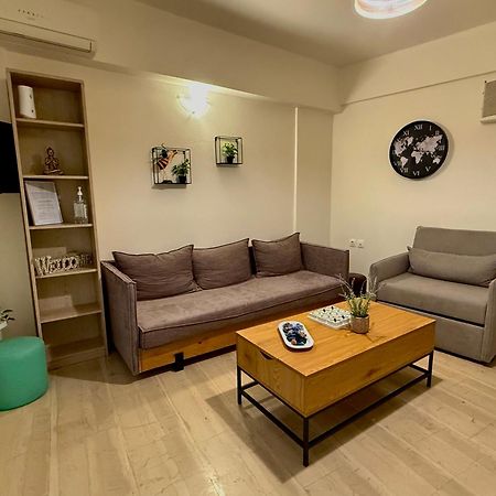 Central Studio Semi-Basement 伊拉克利翁 外观 照片
